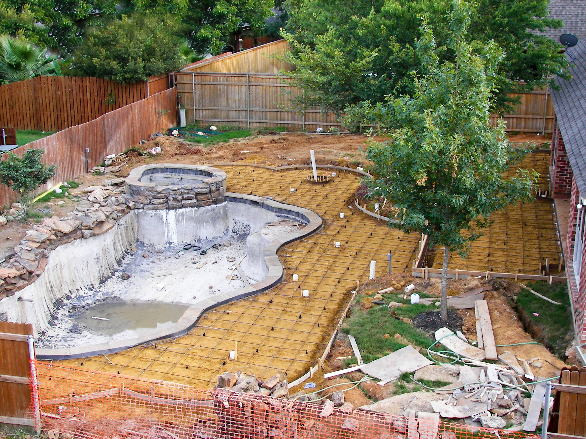 cost of pool construction