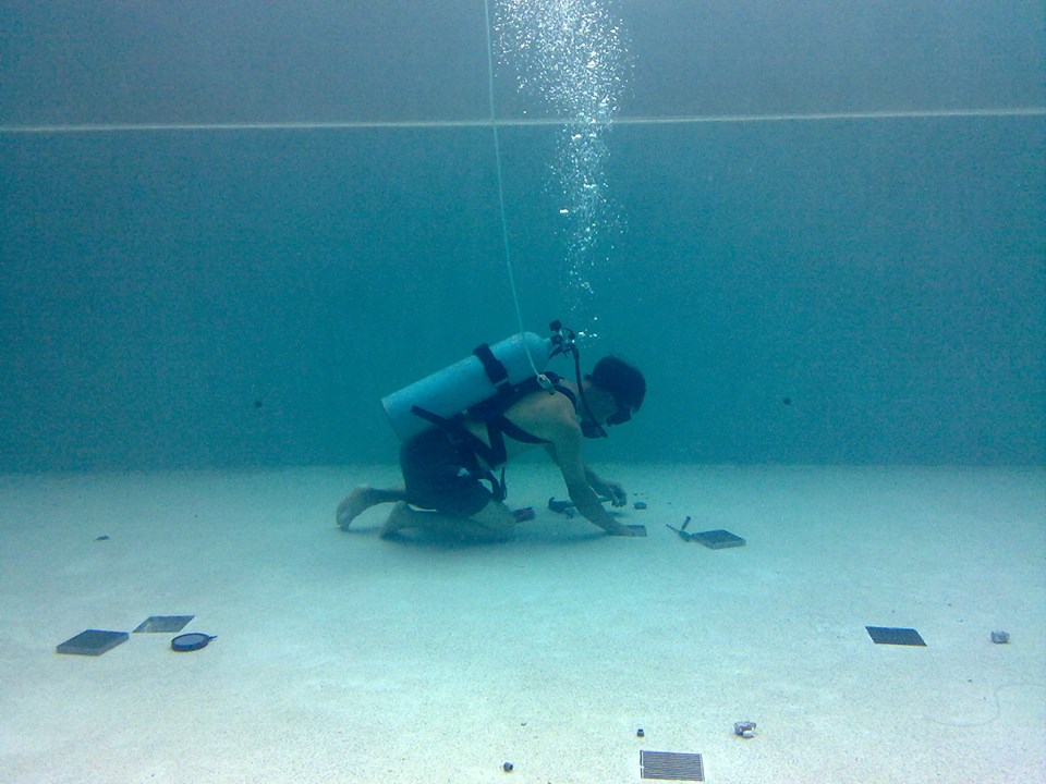 underwater repair pool swimming leak maintenance leaks inspection repairs koi pond cleaning singapore services detection