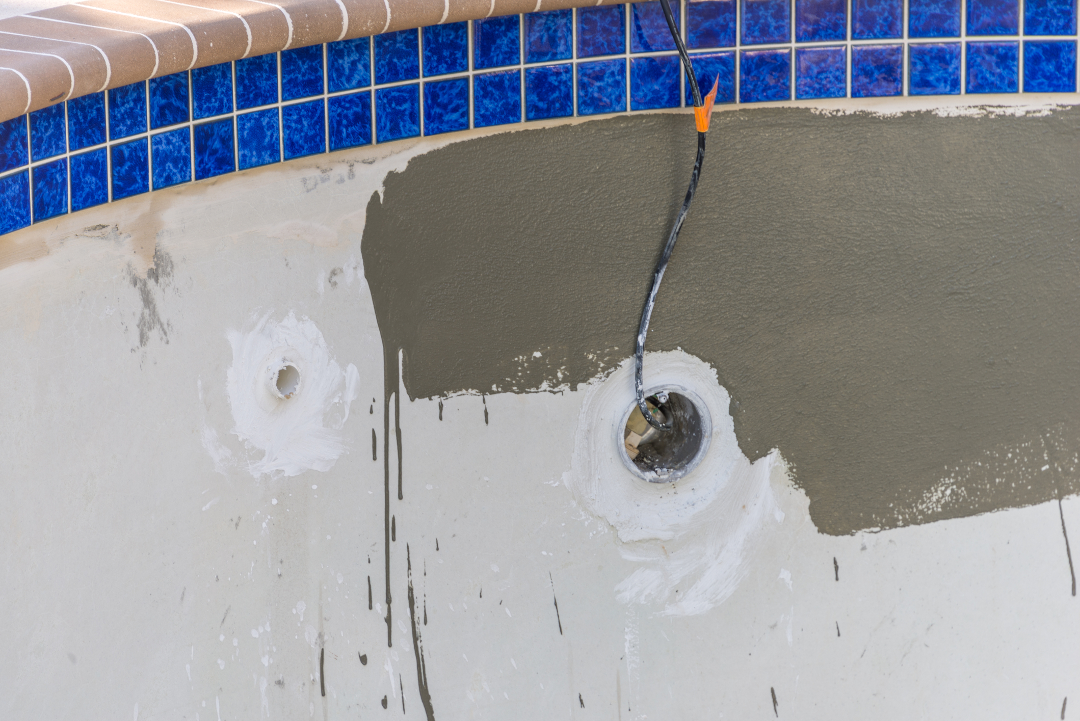 leaking swimming pool detection