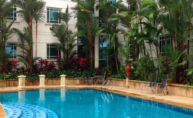 rendezvous-hotel-swimming-pool
